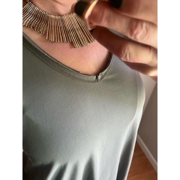 Tresics Luxe Womens Tank Top Shark tooth raw hem, Size Small - Picture 9 of 10